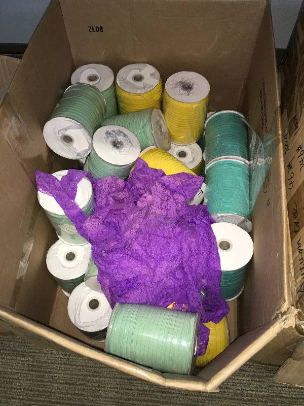 lot 70 image: SKINNY ELASTIC RIBBON