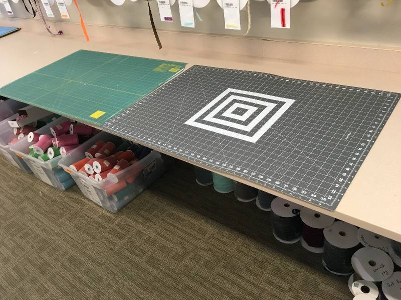 lot 126 image: SELF HEALING CUTTING MATS