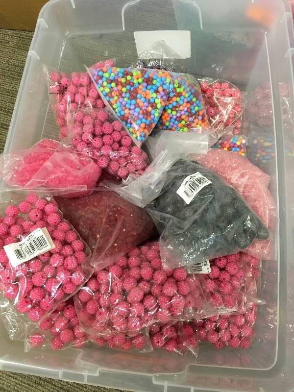 lot 230 image: BEADS