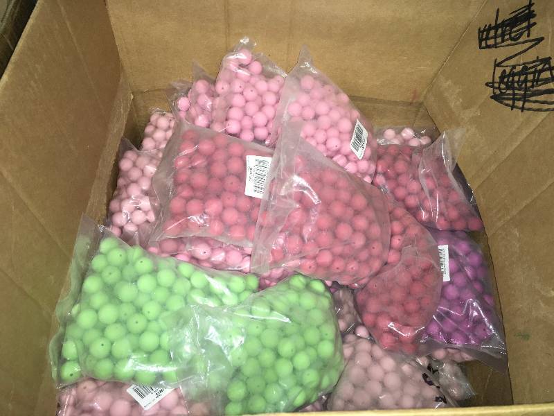 lot 231 image: BEADS
