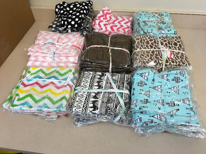 lot 308 image: SPANDEX HEADWRAPS