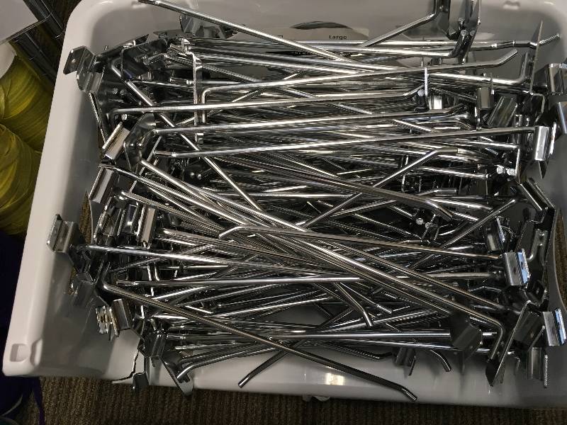 lot 319 image: HOOKS