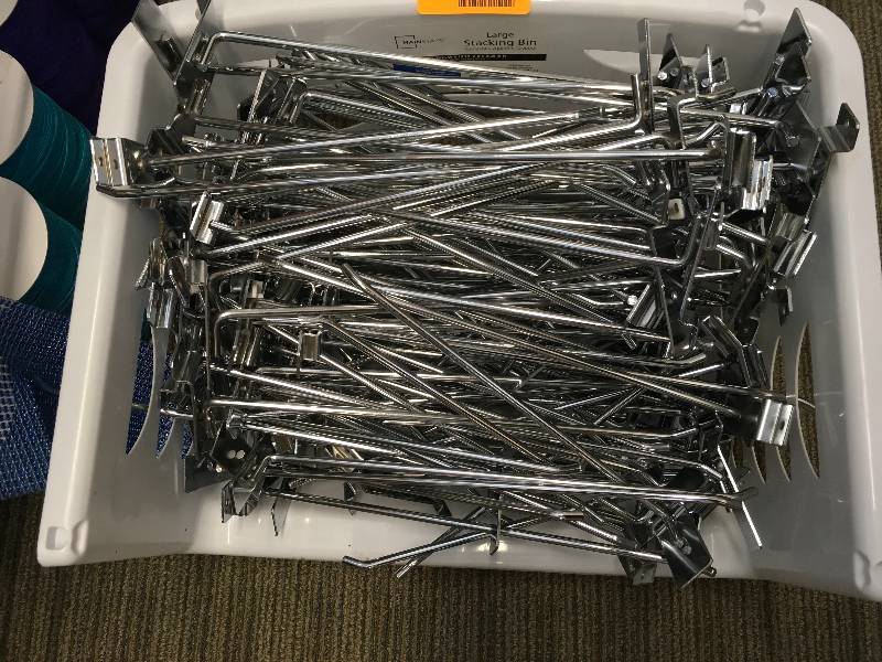 lot 320 image: HOOKS