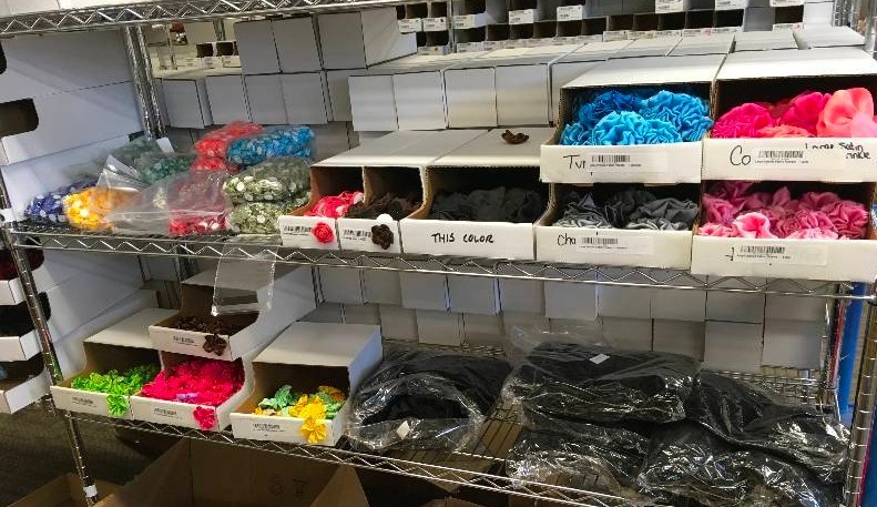 lot 321 image: LARGE WRINKLE FABRIC FLOWERS, SMALL RIBBON FLOWER, ROLLED SATIN FLOWERS