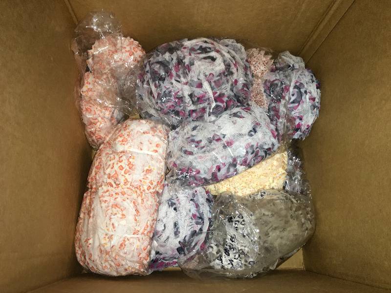 lot 401 image: FLOWERED RIBBON, SHABBY CHIFFON