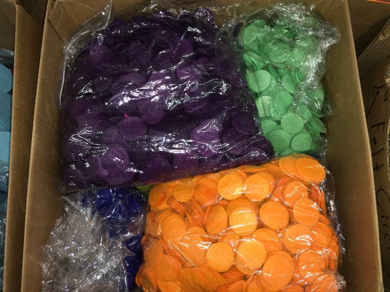 lot 416 image: FELT CIRCLES