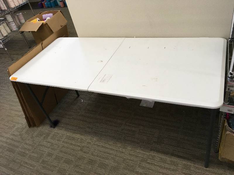 lot 556 image: TABLE, 5 X 27.5 X 29 TALL