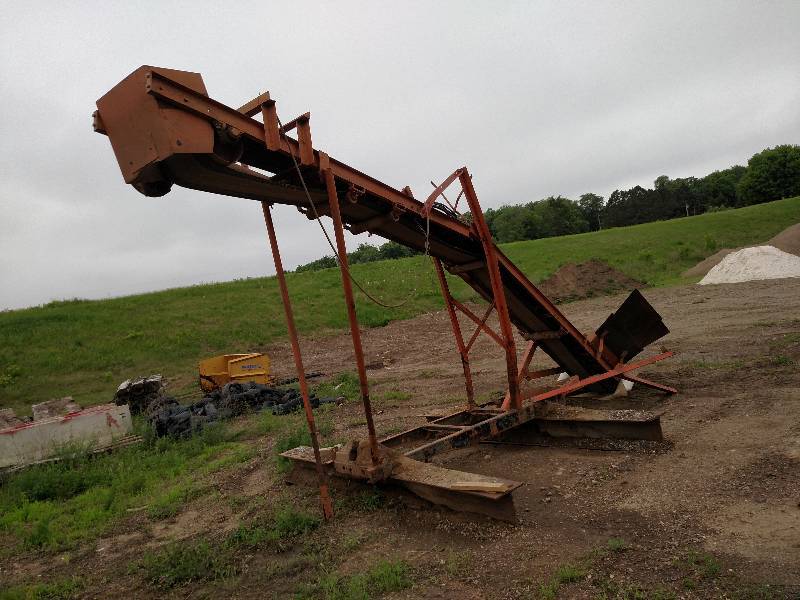 lot 202 image: Conveyor, Approx 30 x 21 Rollers ...