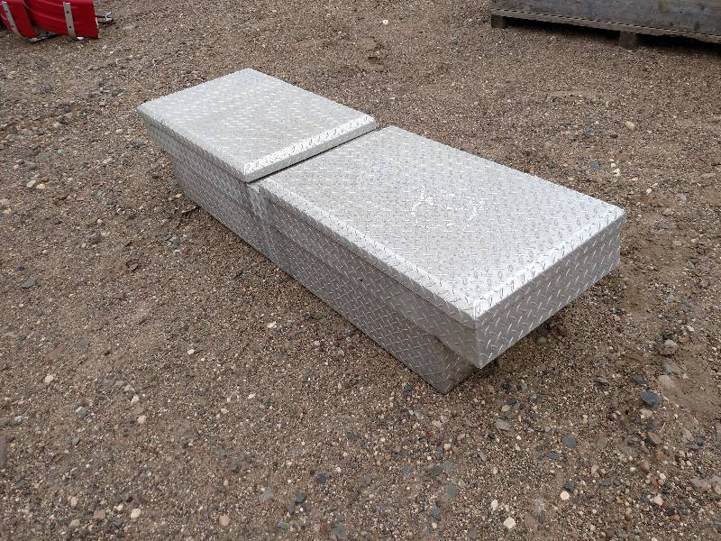 lot 212 image: Aluminum Saddle Toolbox, Fits Full ...