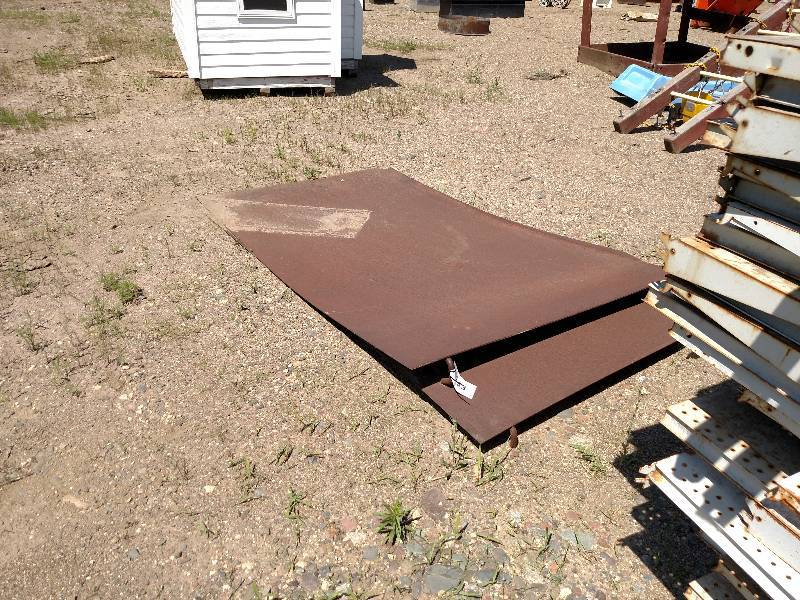 lot 233 image: Steel Plates with Hooks, 4 x 7 x ...