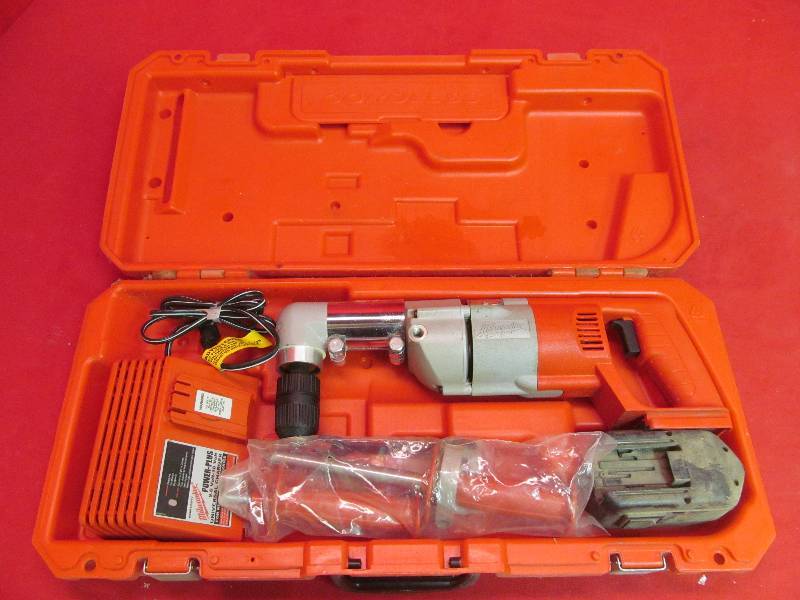 lot 13 image: Angle drive drill