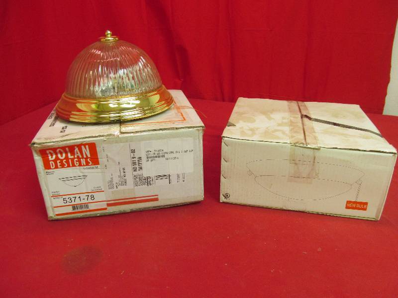 lot 55 image: light fixture