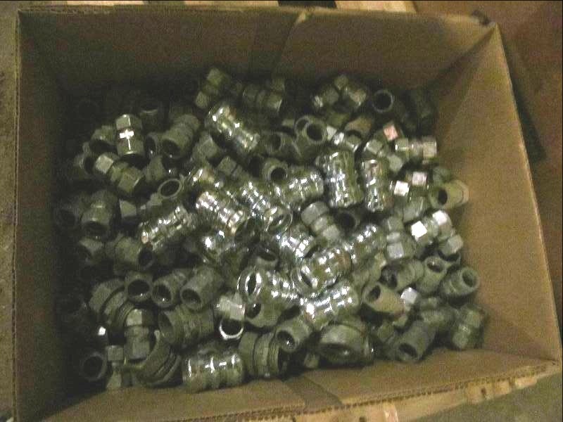 lot 100 image: couplings
