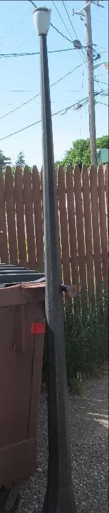 lot 121 image: lamp post