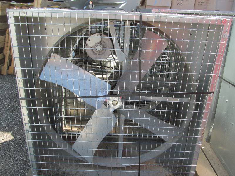 lot 118 image: fan