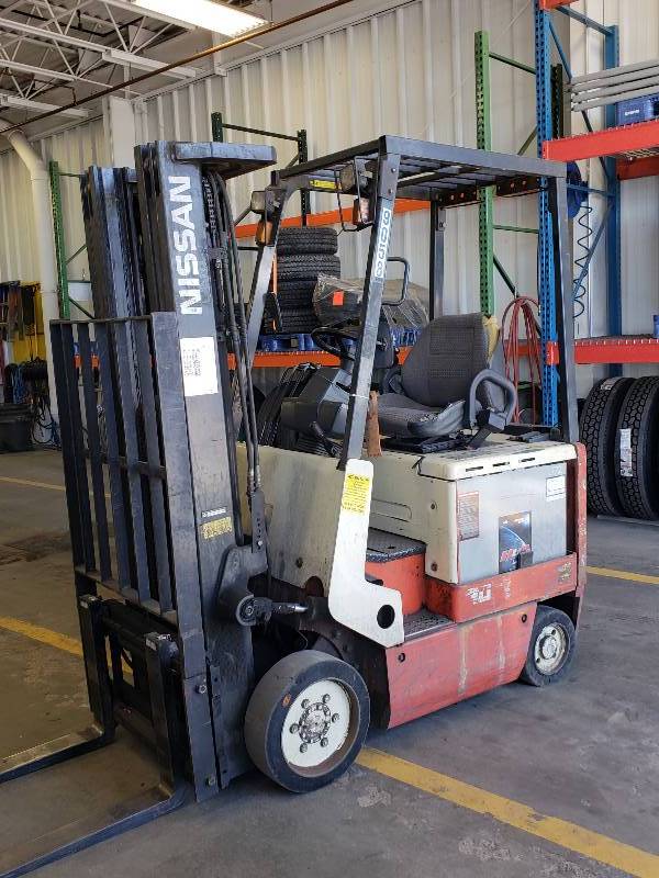 Nissan Four Wheel Electric Fork Lift