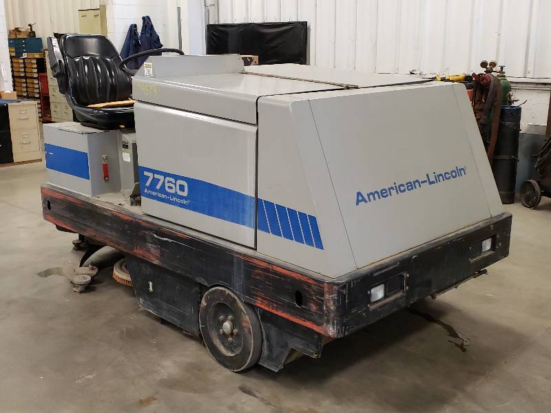 American Lincoln 7760 Ride-On Industrial Floor Scrubber