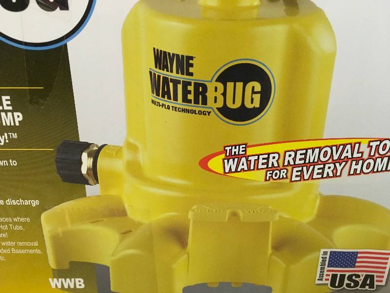 lot 77 image: Wayne 0.16 HP WaterBUG Submersible Utility Pump with Multi-Flo Technology