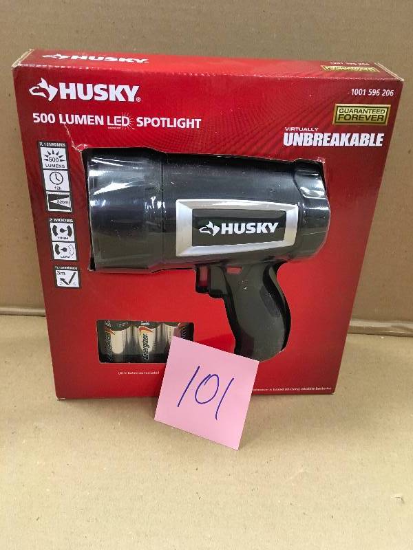 lot 101 image: Husky Husky 500lumen Unbreakable Spotlight