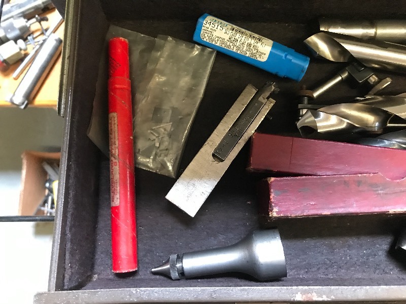 lot 403 image: LOT OF MACHINIST DRILLS, TAPS, AND MILLS