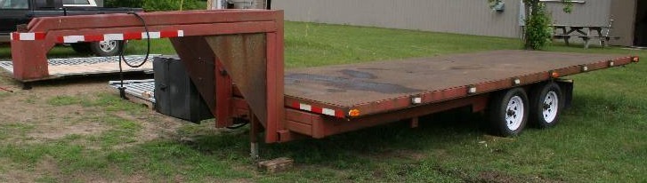 lot 4 image: 5th Wheel Flatbed Trailer