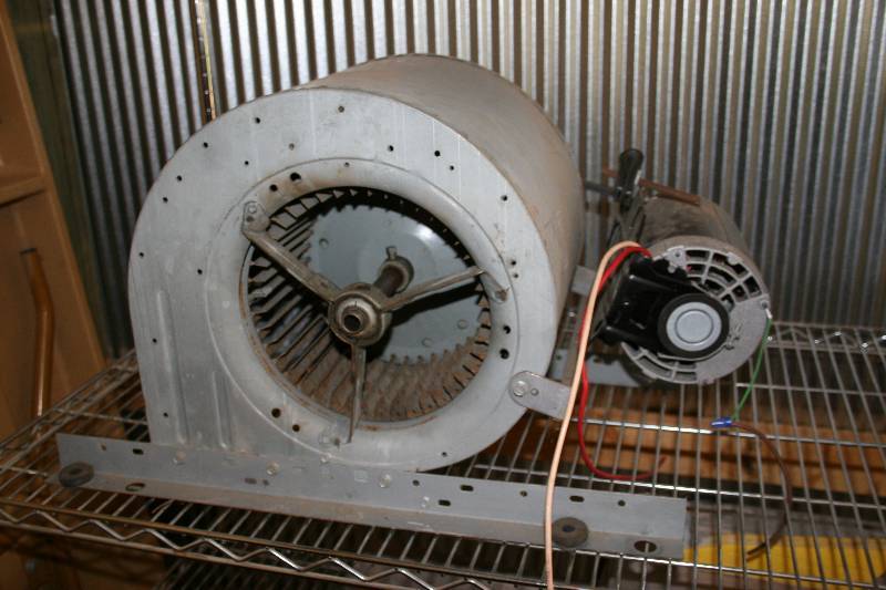 lot 19 image: Blower Fan with Electric Motor