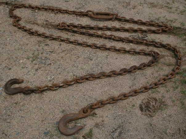 lot 21 image: Log Chain