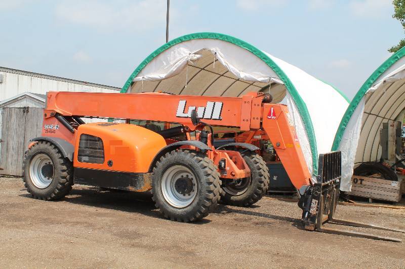 lot 2 image: LULL Articulating Boom Forklift
