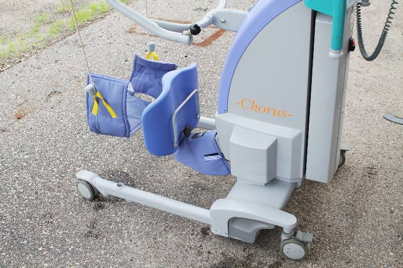 lot 8 image: ARJO Chorus Set To Stand Patient Lift With Sling