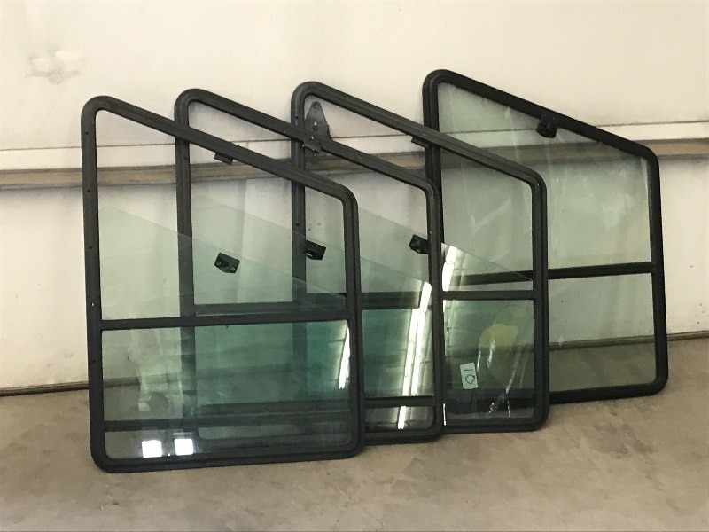 lot 10 image: Lot Of Windows For A CozyCab Type E...