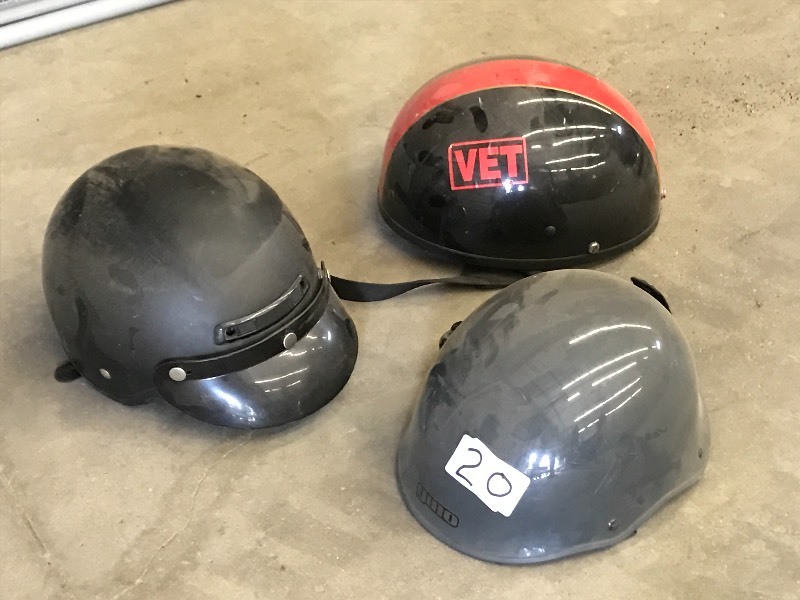 lot 20 image: Lot Of (3) Motorcycle  Bicycle Hel...