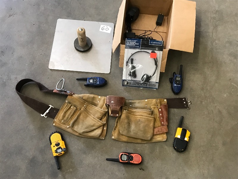 lot 60 image: Lot Of 12x12 Sheetrock Tool, Lea...