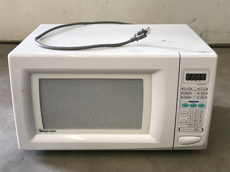 magic chef white microwave