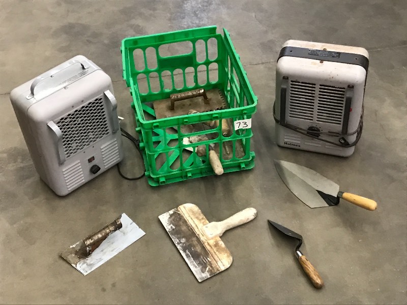 lot 73 image: Crate Of Assorted Hand Tools & (2) ...