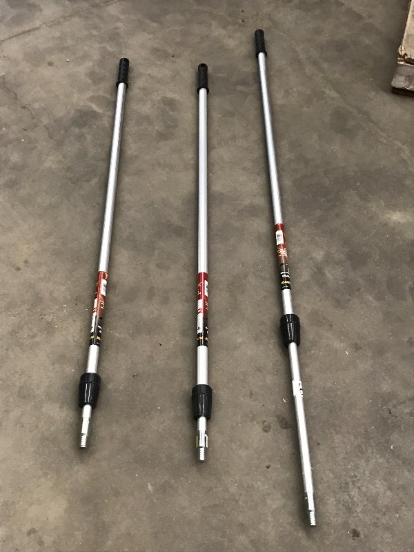 lot 82 image: (3) New 4-8 Extending Painters Po...