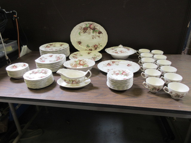 lot 505 image: JOHNSON BROS CHINA