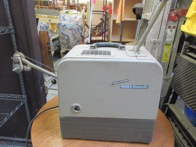 lot 510 image: BELL & HOWELL FILMSOUND PROJECTOR