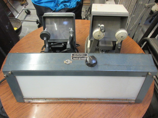 lot 518 image: DUAL 8 EDITORVIEWERS AND FILM ILLUMINATOR