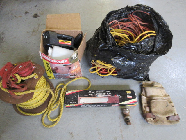 lot 549 image: PAINT SPRAYER, EXTENSION CORDS AND MORE