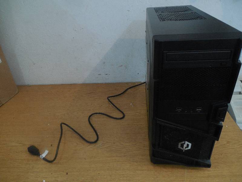 CyberPowerPC Gamer Ultra GUA520 8GB Windows 10 Gaming Desktop Computer