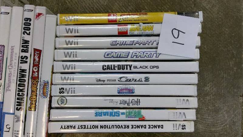 lot 19 image: Bundle of 37 Wii Games