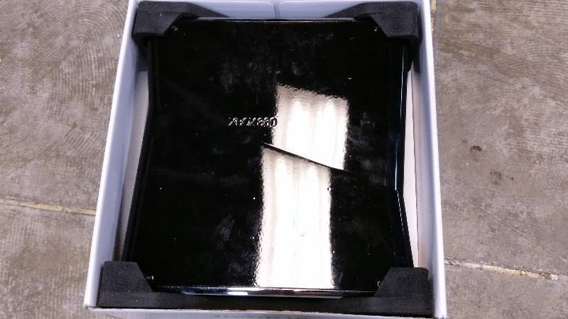 lot 86 image: Xbox 360 Console - In Box