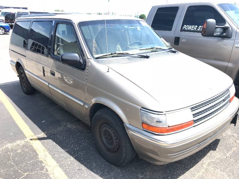 1992 Plymouth Grand Voyager