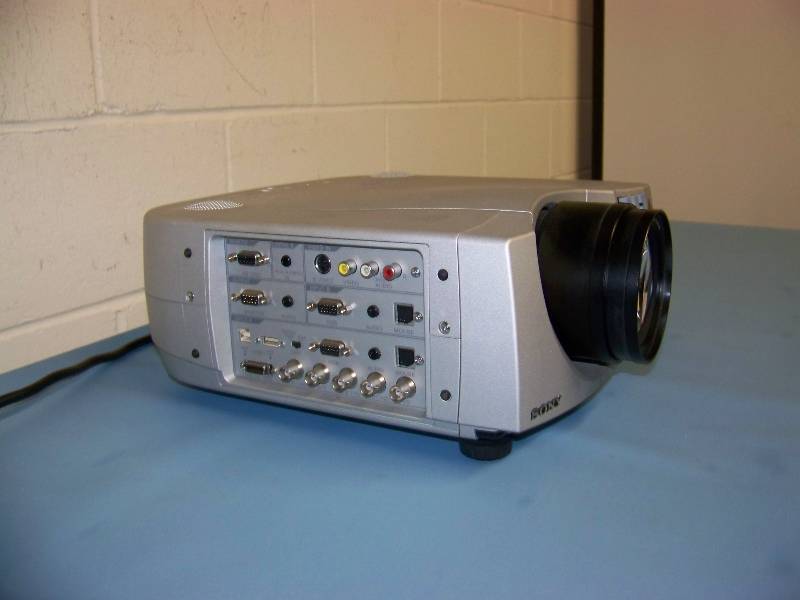 Sony, VPL-PX31, LCD Projector with VPLL-ZM101, Long Throw Lens