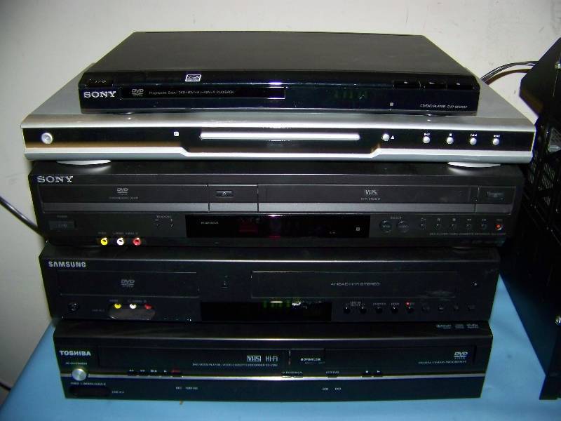 (5) DVD  VCR Combo Players and (3) DVD Players