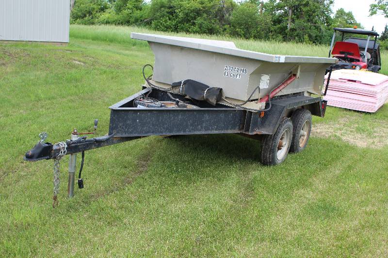 lot 2 image: 2009 Custom Built Aluminum Dump Box Trailer
