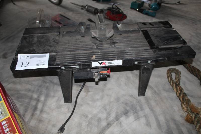 lot 12 image: Vermont American Router Table