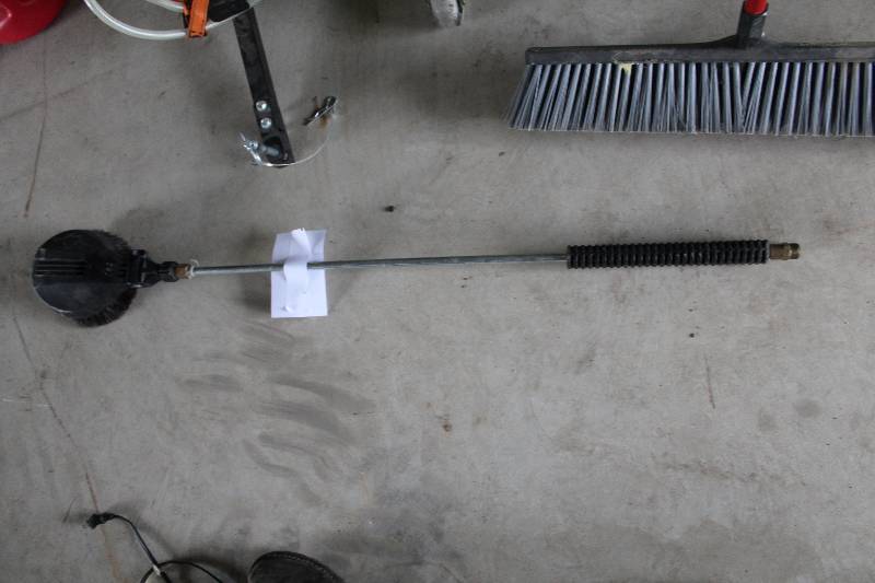 lot 23 image: Power Washer Rotary Brush Head