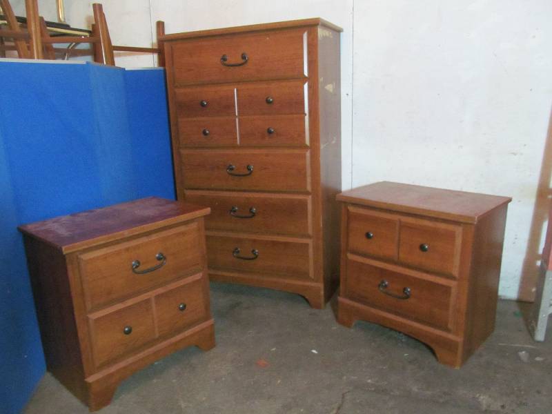 dresser, nightstands