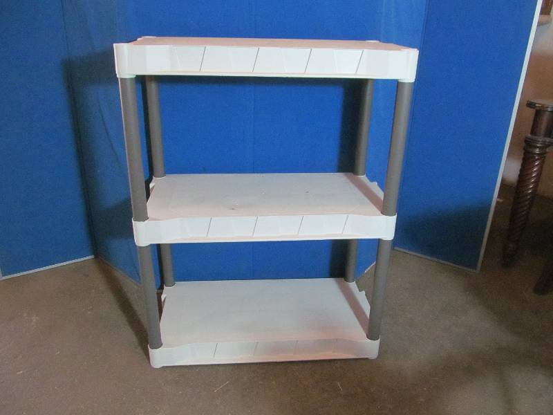 Plano shelf